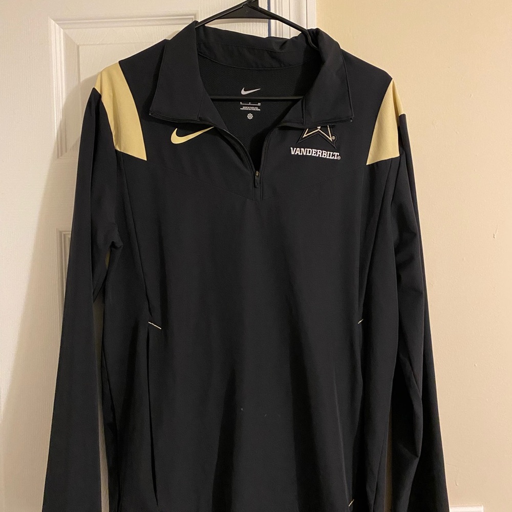 Nike Black and Gold Vanderbilt Star-V Pullover